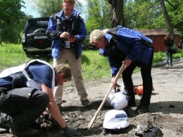Миссия ОБСЕ 5 июня зафиксировала почти 200 взрывов в районе донецкого аэропорта, - отчет