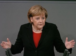 Меркель заявила о невозможности вернуть Россию в G7