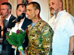 Активисты заявили, что чиновник обманом присвоил землю «киборга» 79 бригады Надворского