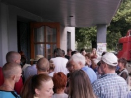 Переселенцы Покровска (Красноармейска) в течении двух дней «имели возможность» получить гуманитарную помощь