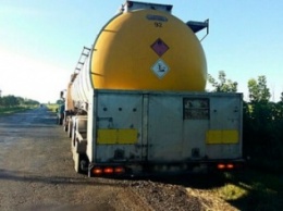 На Сумщине задержали грузовик с нефтепродуктами, которые перевозились по поддельным документам (ФОТО)