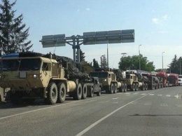 СМИ: в Венгрии возле границы с Украиной замечена колонна военной техники