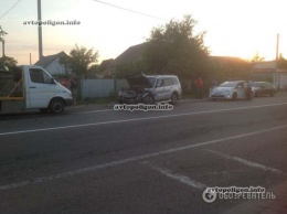 ДТП под Киевом: в лобовухе Mercedes 220E и Mitsubishi Pajero пострадали водители. ФОТО