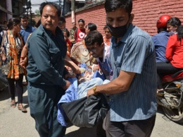 В Непале в результате оползня погибли 15 человек