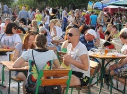 В Бердянске проходит зрелищный фестиваль морепродуктов (ФОТО)