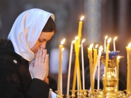 В храм Московского патриархата не пускают "нечистых женщин" (фото)