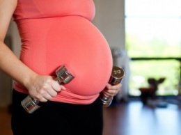 Медики заявили о пользе спорта для будущих матерей и их младенцев
