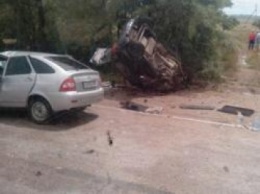 ВИДЕО ДТП в Крыму: под Симферополем Lada Priora в лобовом столкновении уничтожила Daewoo Matiz - погибло двое, еще два человека тяжело травмированы