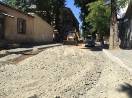 В районе Одесского ж/д вокзала по просьбам жителей отремонтируют 4 переулка. Фото