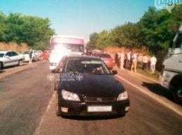 Подробности столкновения с пассажирским автобусом на одесской трассе: десяток пострадавших