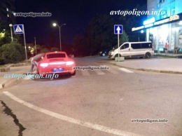 В Киеве на бульваре Леси Украинки подбили Porsche 911 Carrera 4S. ФОТО