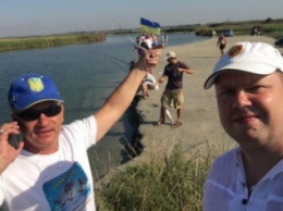 Власти Геническа уже в который раз организовали рыбалку для бойцов АТО (фото)