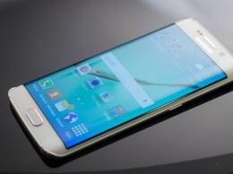 Samsung готовится к выпуску Galaxy S6 Edge с выпуклым дисплеем 5,7"