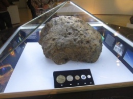 Ученые: Найденный в челябинском метеорите кристалл не является алмазом