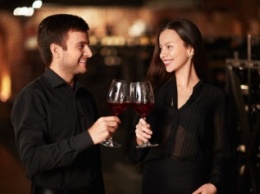 Пить вдвоем - полезно для отношений пары, считают ученые!