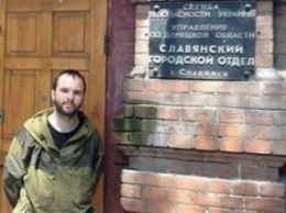 Питерский боевик-блогер, воюющий за "ДНР", продолжает сдавать Россию с потрохами