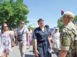 Савченко записала все жалобы одесситов, но уехала не попрощавшись (фото, видео)