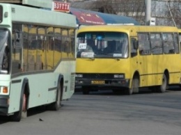 В Киеве предлагают частично ликвидировать полосы общественного транспорта