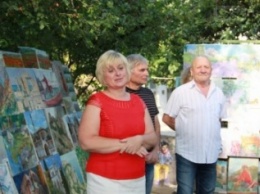 В Алупке под открытым небом открылась выставка студентов Петербургской академии художеств им. Репина