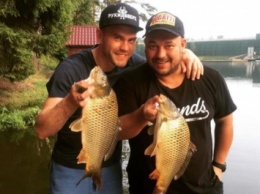 Сергей Жуков побывал на рыбалке с Акинфеевым