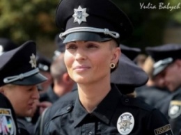 Смерть известной полицейской из Киева: мать копа рассказала подробности
