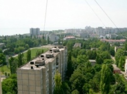 В Черноморске назвали по улице Данченко 3-В производится замена навесов