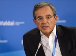 Французский депутат перед полетом в Крым назвал антироссийские санкции провалом