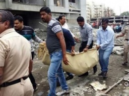 В Индии в результате обрушения здания погибли 9 человек