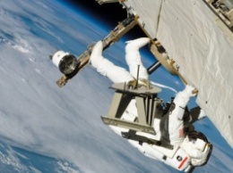 Для установки нового адаптера на МКС астронавты NASA выйдут в космос