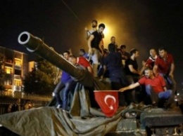 В Турции арестовали 17 журналистов