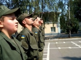 В Запорожье 14-летний сын героя АТО Богдана Завады две недели прослужит в армии