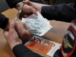 В Орловской области прокурора поймали на взятке