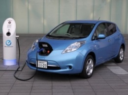 Nissan может продать Panasonic производство батарей для электрокаров