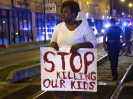 В Чикаго проходит митинг против убийств чернокожих