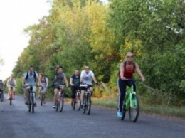 Велосипедисты Мирнограда (Димитрова) побывали у памятника в Селидово