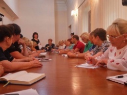 Депутаты нашли антисанитарию и просроченную еду в одесских столовых для бедных