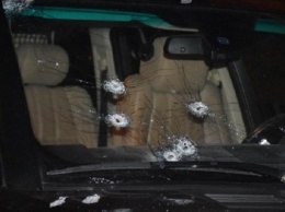 В Стамбуле ночью обстреляли автомобиль азербайджанского бизнесмена