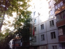 На поселке Котовского практикуют экстремальные способы выходить из многоэтажек (фото)