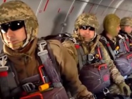 Украинские десантники испытали польскую парашютную систему Dedal