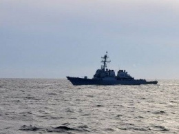 Эсминец ВМС США "Лабун" готовится войти в Черное море - источник