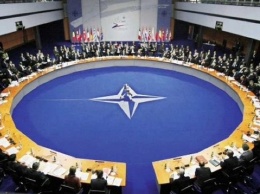 НАТО впервые за долгие годы обсудит ядерную стратегию РФ