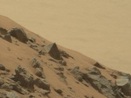 На поверхности Марса обнаружена пирамида