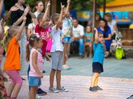 Детский городок «Сказка» объявил о старте бесплатных уроков современного танца