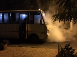 В Одессе на маршруте загорелся рейсовый автобус (ФОТО)