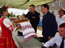 Заключенных Приазовской исполнительной колонии с праздником поздравил с генерал Аброськин (ФОТО)