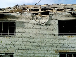 Боевики вновь обстреляли из артиллерии село Сладкое в Донецкой обл., повреждены жилой дом и хозпостройки