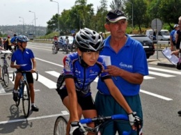 Макеевчане принимают участие в многодневной велогонке