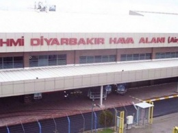 По аэропорту в Турции выпустили четыре ракеты
