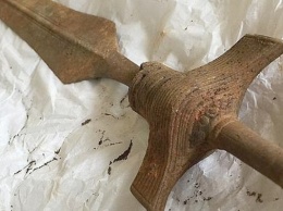 В Дании обнаружили 3000-летний меч бронзового века, который сохранился полностью