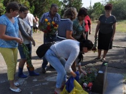 На Николаевщине посмертно наградили десантника, который погиб при защите Донецкого аэропорта